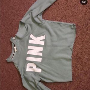Long sleeve crop top